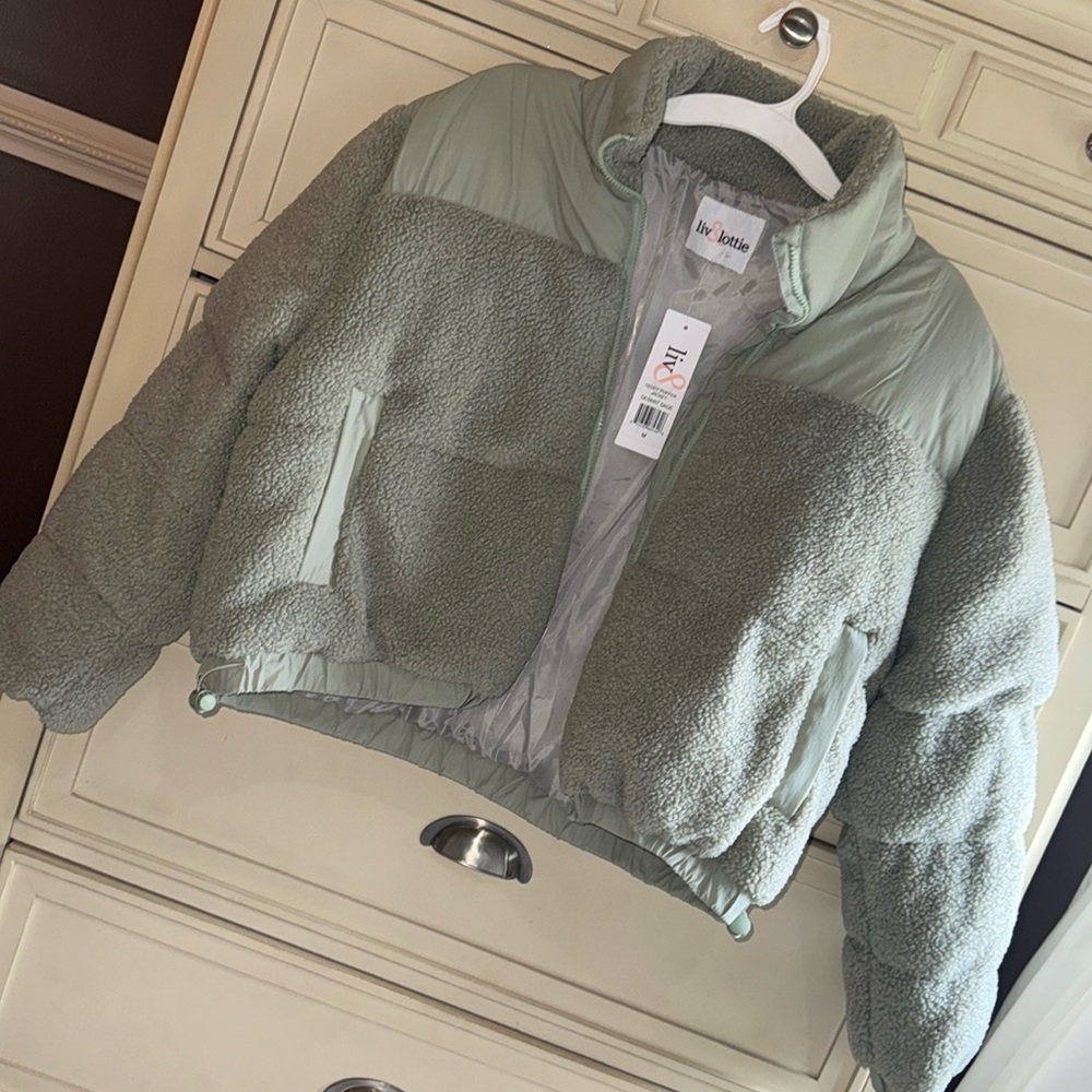 New puff jacket! Cropped!